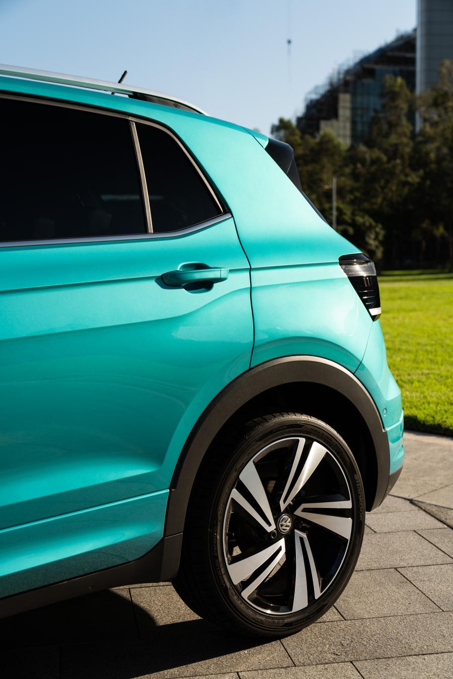 Детали экстерьера Volkswagen T-Cross R-Line 2020 года  (AU) (фото 38 из 41)